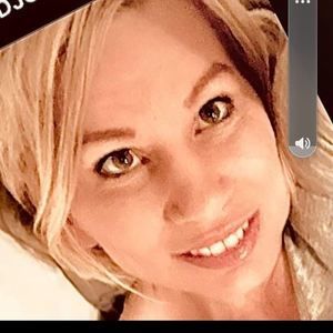 Meet your Posher, Jenni